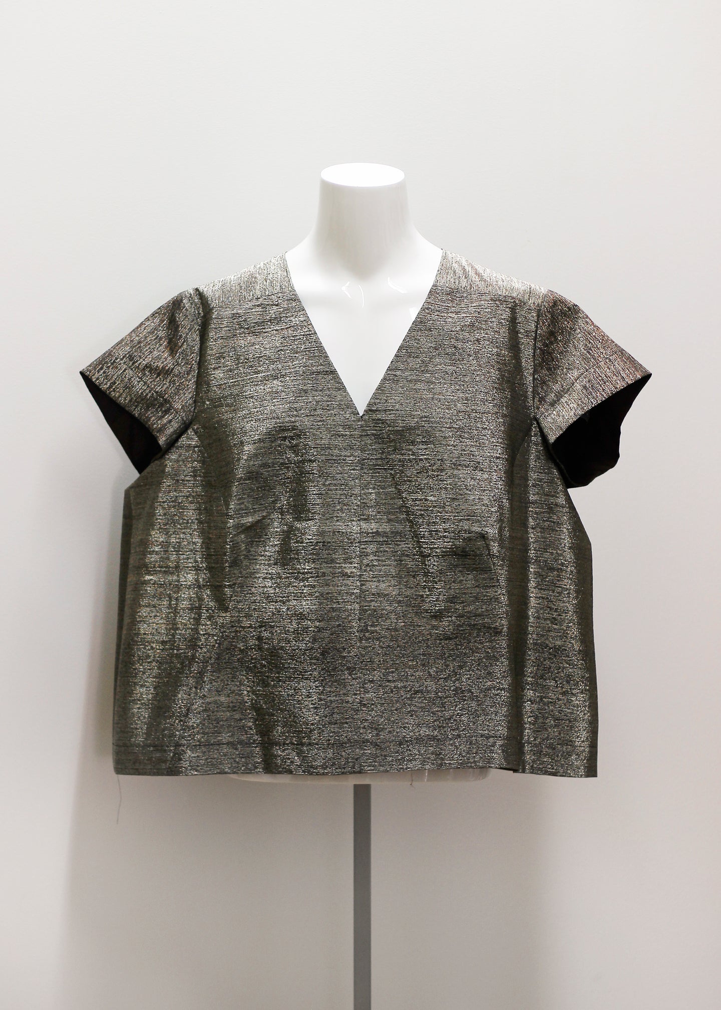 SHINY VINTAGE TOP