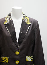 Load image into Gallery viewer, VINTAGE BLAZER WITH PATTERN
