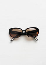 Load image into Gallery viewer, MARC JACOBS SUNGLASSES
