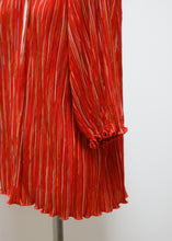 Load image into Gallery viewer, PLEATED VINTAGE BLOUSE
