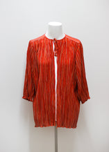 Load image into Gallery viewer, PLEATED VINTAGE BLOUSE
