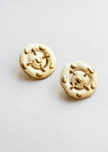 Load image into Gallery viewer, BIG ROUND CLIP ON EARRINGS
