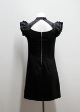 Load image into Gallery viewer, VINTAGE DRESS WITH RUFFLES
