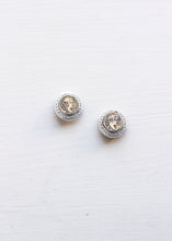 Load image into Gallery viewer, VINTAGE EARRINGS WITH COINS
