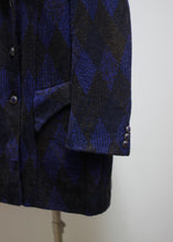 Load image into Gallery viewer, DIAMOND PATTERN VINTAGE COAT, WOOL
