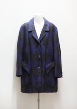 Load image into Gallery viewer, DIAMOND PATTERN VINTAGE COAT, WOOL
