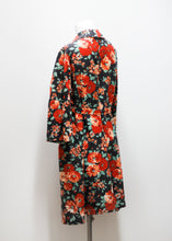Load image into Gallery viewer, FLORAL VINTAGE MORNING GOWN
