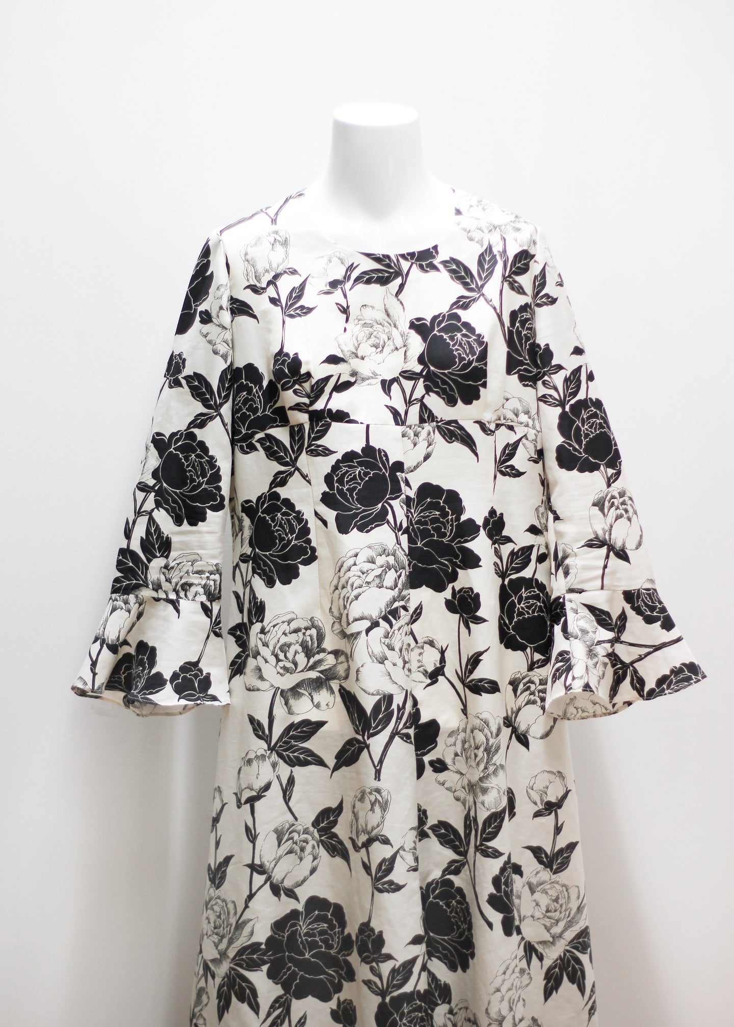 VINTAGE FLORAL DRESS