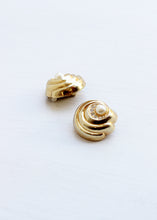 Load image into Gallery viewer, SHELL SHAPED VINTAGE EARRINGS
