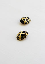 Load image into Gallery viewer, JOAN RIVERS VINTAGE CLIP ON EARRINGS
