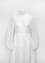 Load image into Gallery viewer, VINTAGE LACE DRESS
