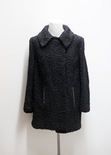 Load image into Gallery viewer, BLACK LAMBSWOOL COAT
