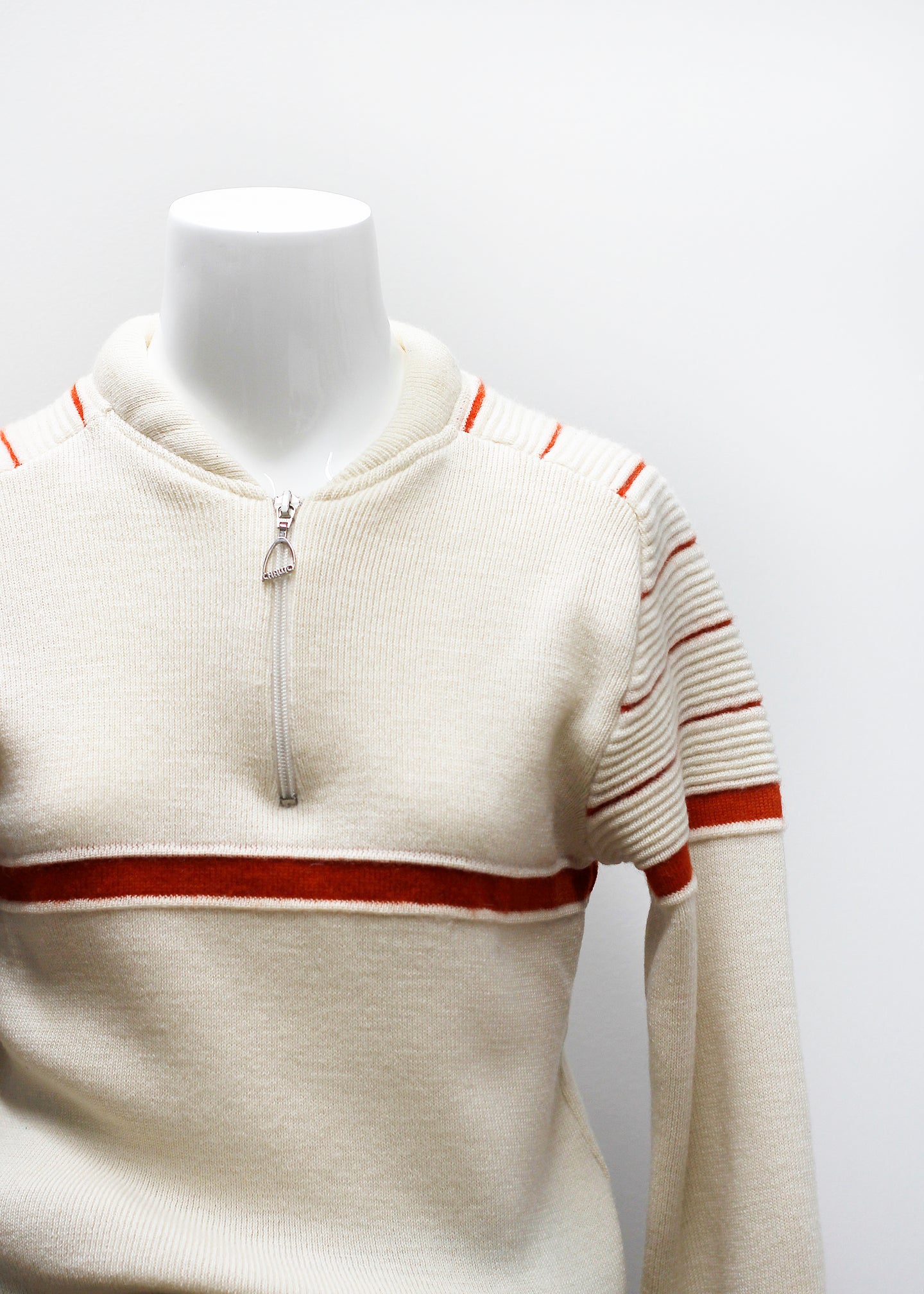 VINTAGE KNIT SWEATER