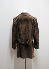 Load image into Gallery viewer, BROWN VINTAGE SUEDE JACKET
