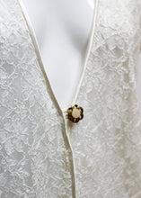 Load image into Gallery viewer, WHITE VINTAGE LACE TOP
