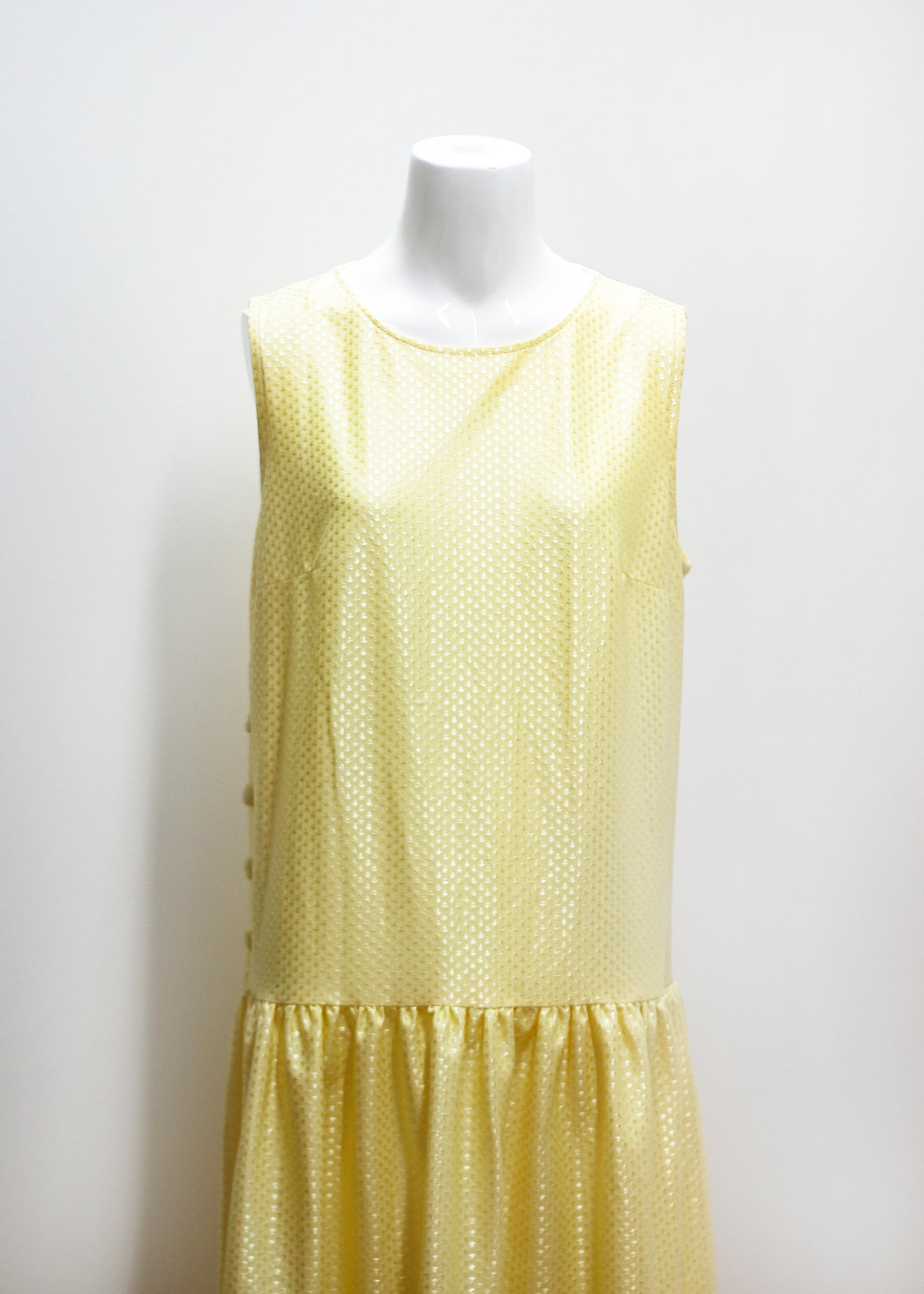 KELTAINEN VINTAGE-MEKKO