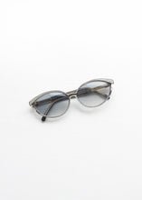 Lataa kuva Galleria-katseluun, YVES SAINT LAURENT CAT EYE AURINKOLASIT, 80-LUKU
